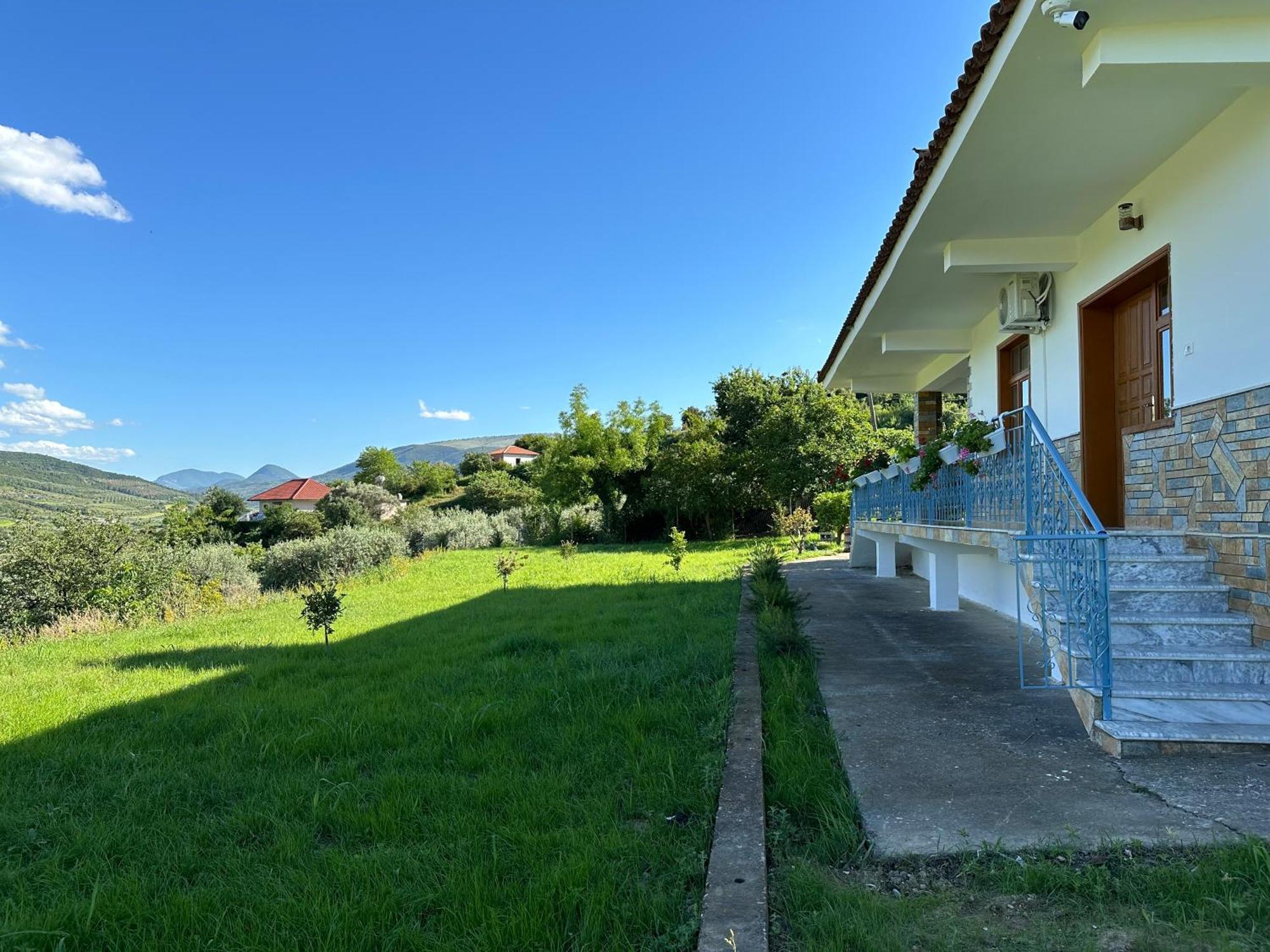 Vila Ardea เบราท ภายนอก รูปภาพ